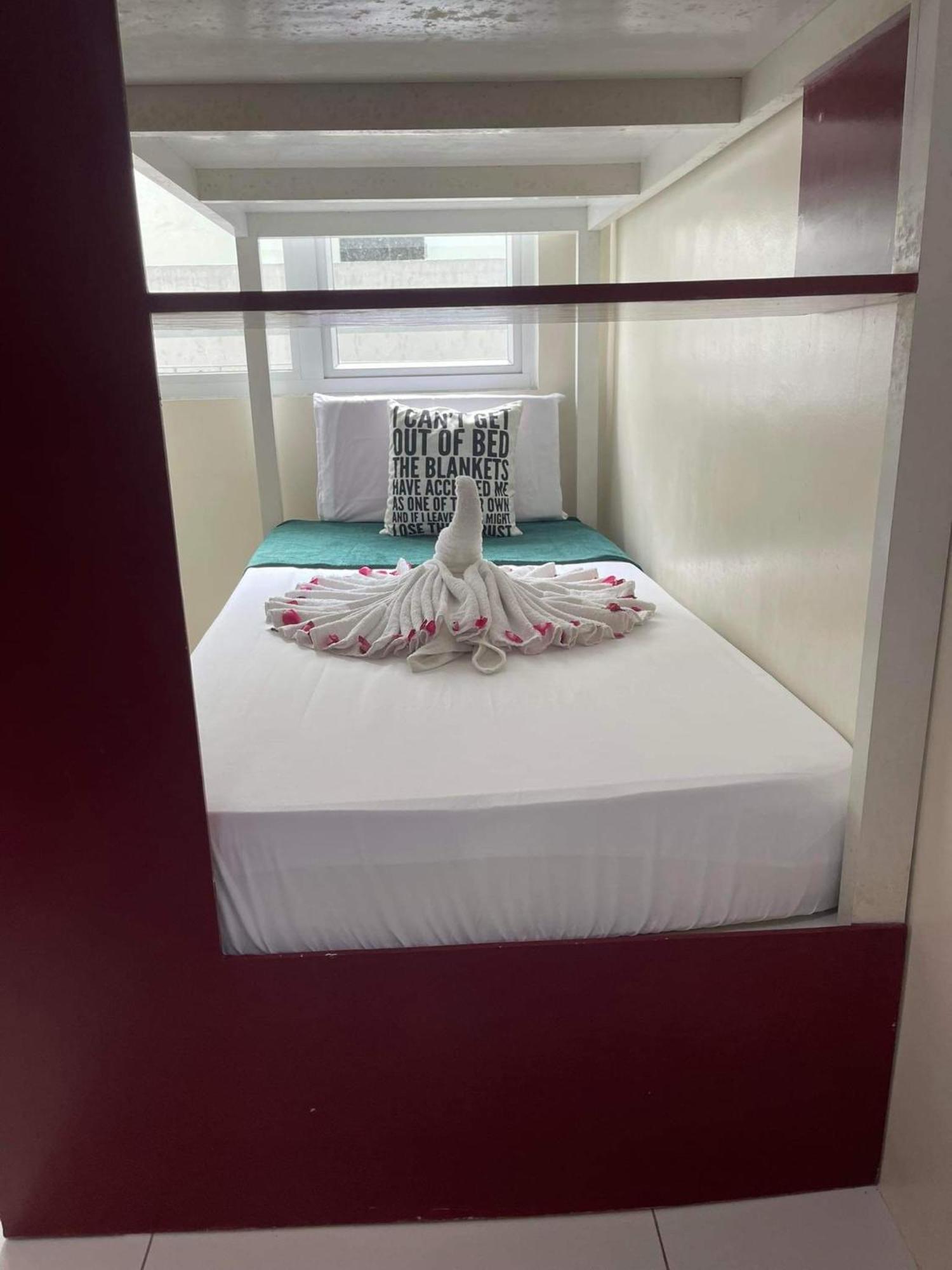 Green Residences Staycation By Pbyy Manila Habitación foto